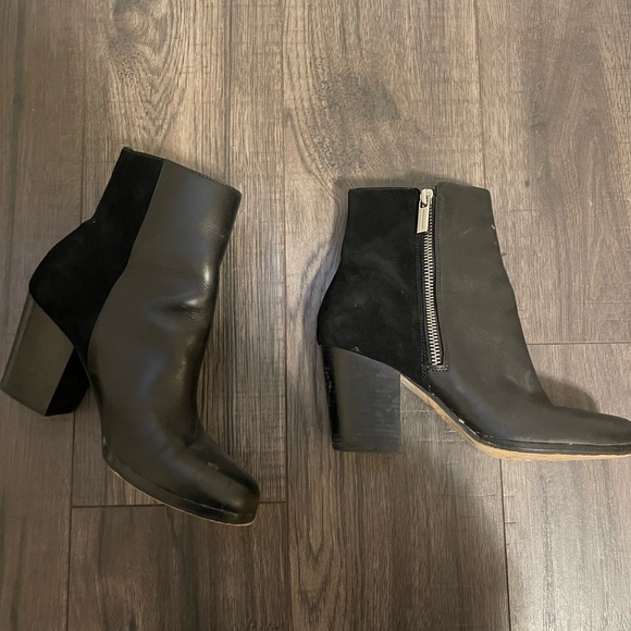 Michael Kors Ankle Boots - Picture 3 of 3